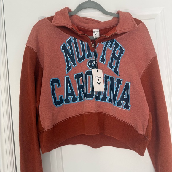 Re/Done North Carolina Quarter-Zip Sweatshirt - Picture 8 of 8